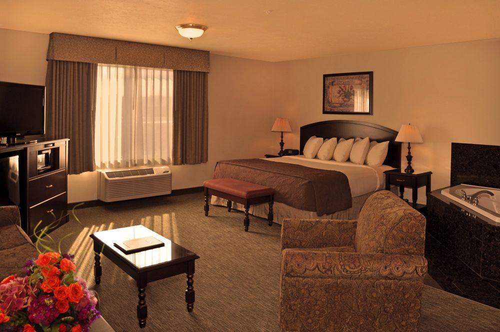 Oxford Suites Spokane Downtown Exterior foto