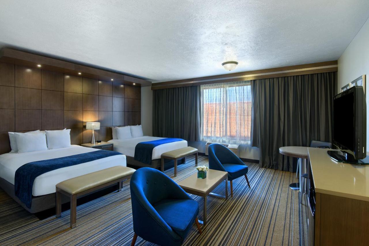 Oxford Suites Spokane Downtown Exterior foto
